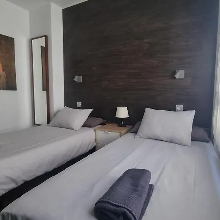 Apartament Piso Centro Con Garaje