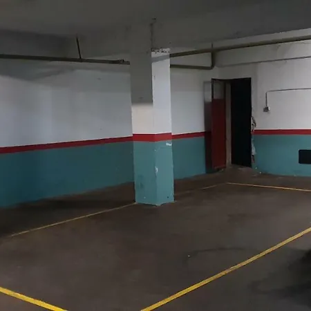 Piso Centro Con Garaje Appartement